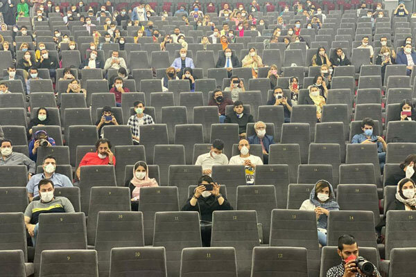 لطمه‌ای که تعطیلی دانشگاه‌ها به سینما زد