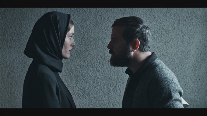 نگاهی به سریال قورباغه/ ریشخندی از بالای ستون برق