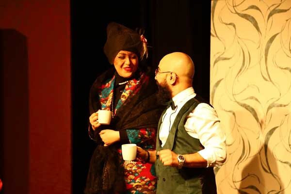 اجرای «زیر آسمان پاریس» در خانه نمایش مهرگان