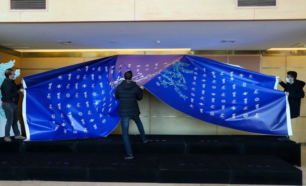 پایان انحصارگرایی قدیمی با یک انحصارگرایی جدید پایان انحصارگرایی قدیمی با یک انحصارگرایی جدید