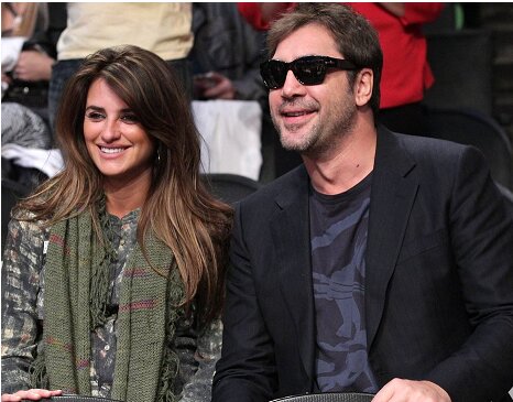 کمک زوج برنده اسکار به کادر پزشکی اسپانیا  کمک زوج برنده اسکار به کادر پزشکی اسپانیا