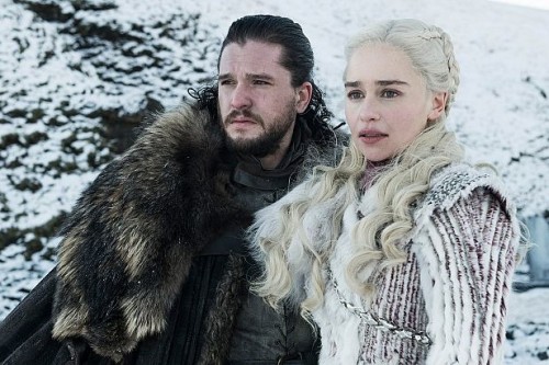 اقدام خیاط‌های سریال بازی تاج و تخت برای کمک به مقابله با کرونا