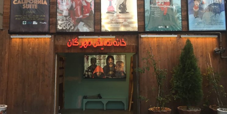 علی نژاد: نگران اعتماد مردم پس از بازگشایی سالن های تئاتر هستیم/«اگوست در اوسیج کانتی» در مهرگان می ماند