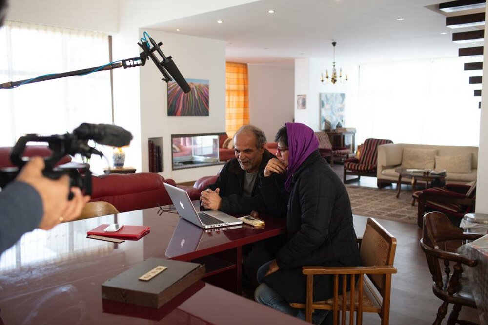 درباره مستند میدان جوانان (سابق)/ جامعه زیر تلی از خاک