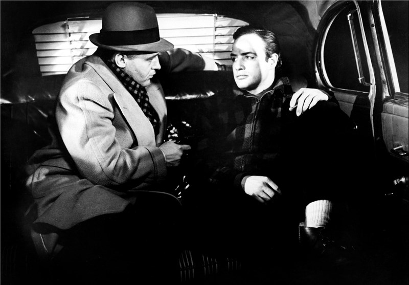 درگذشت هنرپیشه و نویسنده زندگینامه مارلون براندو به دلیل کرونا 