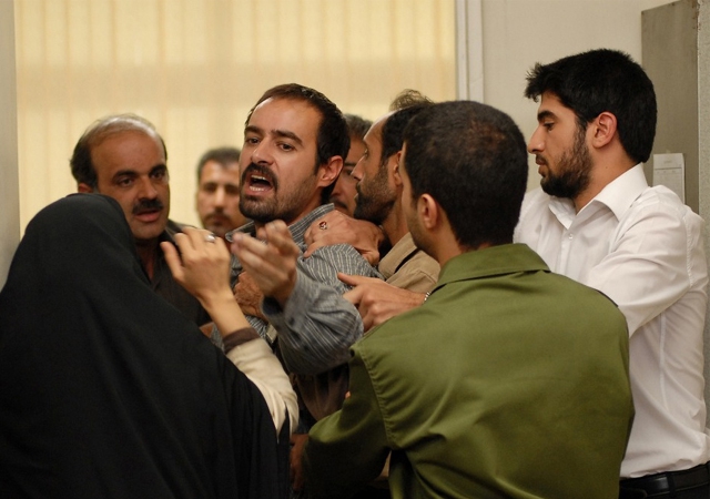 بررسی تاثیرات اجتماعی و سیاسی «جدایی نادر از سیمین» 