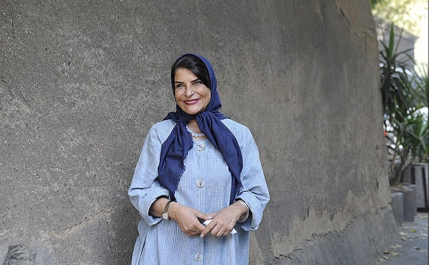 فریندخت زاهدی و نگارش سه نمایشنامه خیابانی / انتشار کتابی با اثر 7 زن نمایشنامه‌نویس در انگلستان 