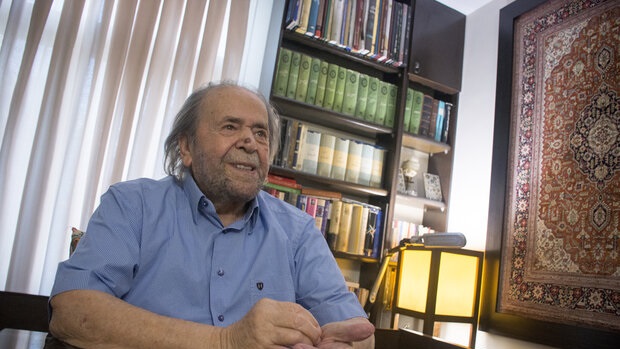 محمدعلی کشاورز همچنان در آی‌سی‌یو است