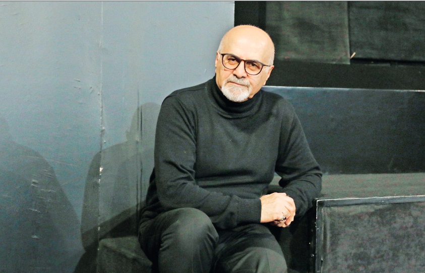 احمدی نژاد هم نتوانست خانه هنرمندان را تعطيل كند 