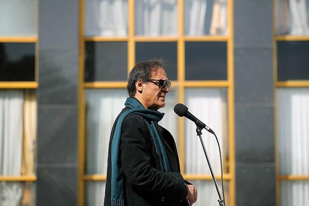 قطب‌الدین صادقی: ورشکست شده‌ام