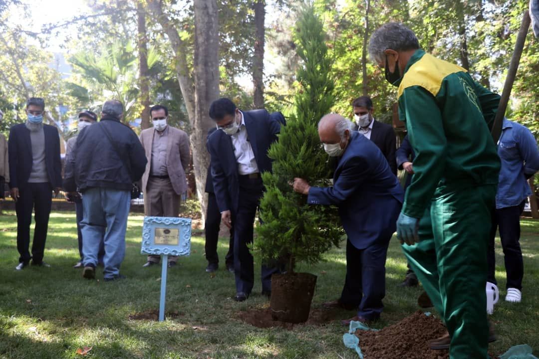 پنجاه و پنجمین سالگرد تاسیس تماشاخانه سنگلج برگزار شد