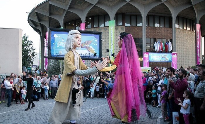 رد یا تایید شایعه‌ها و شائبه‌های حوزه تئاتر