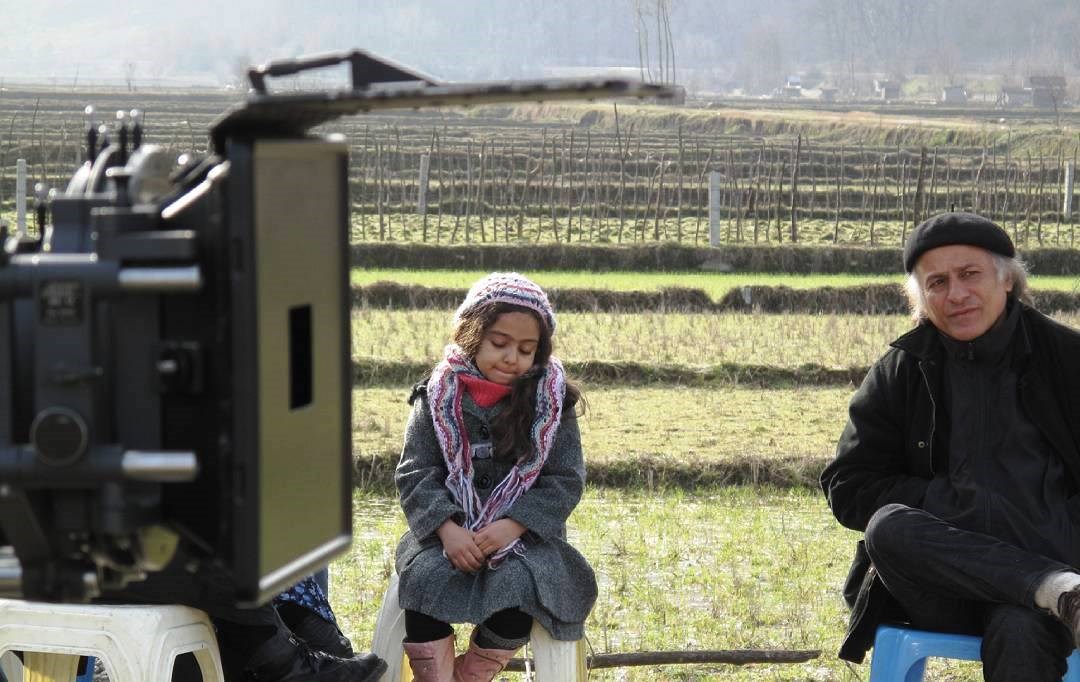خسرو معصومی: قصه کولبرها را در «شلیک به اسب لنگ» روایت می‌کنم