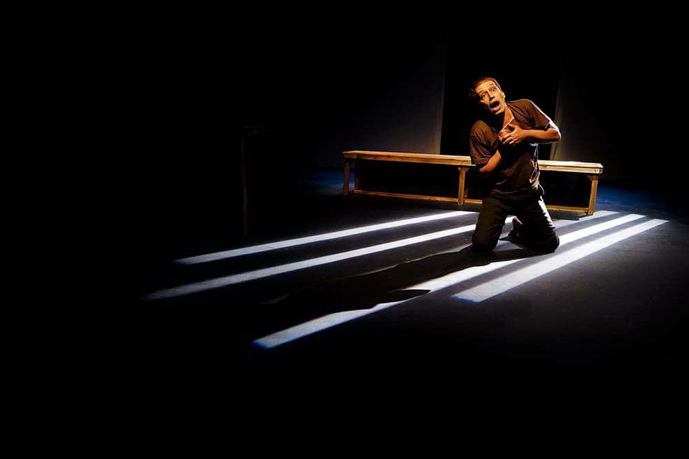 آغاز «بیداری» داود دانشور در مجموعه تئاتر شهر / تماشای یک داستان عجیب در تالار قشقایی