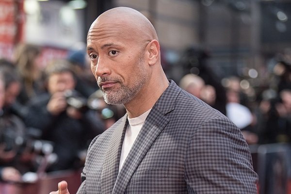 دواین جانسون و خانواده‌اش کرونا گرفتند