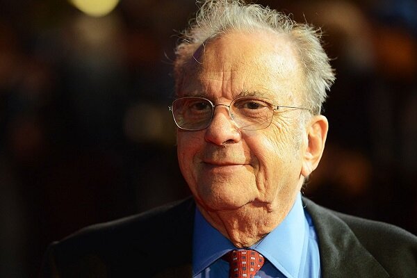 فیلمنامه‌نویس اسکاری درگذشت/ وداع با شوالیه نمایش