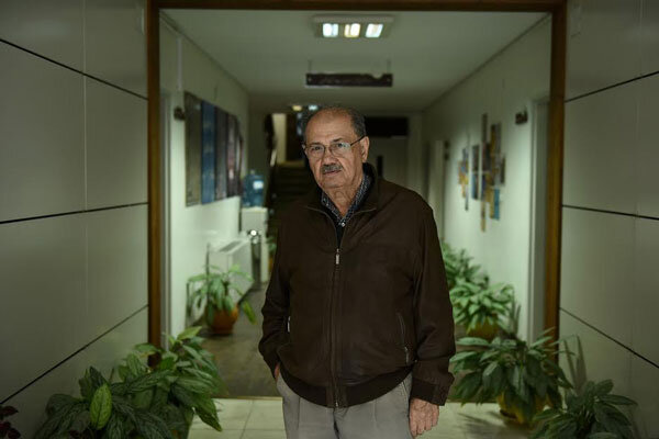 خاکسپاری «منوچهر طیاب» روز جمعه در وین