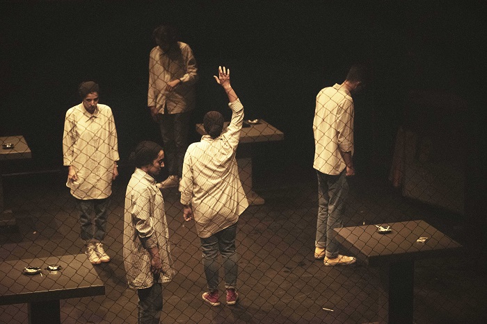 نوشته‌ای بر نمایش «اسموکینگ روم» به کارگردانی سعید زارعی/ «خطابه‌ای دیر هنگام»