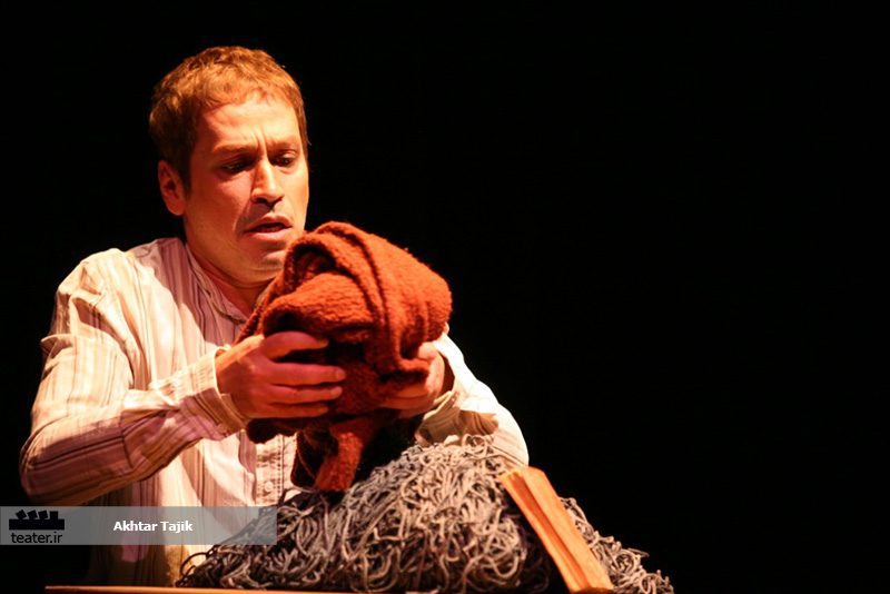 پیشنهاد استقرار «گیشه سیار تئاتر»/ همه مخاطبان گوشی هوشمند ندارند