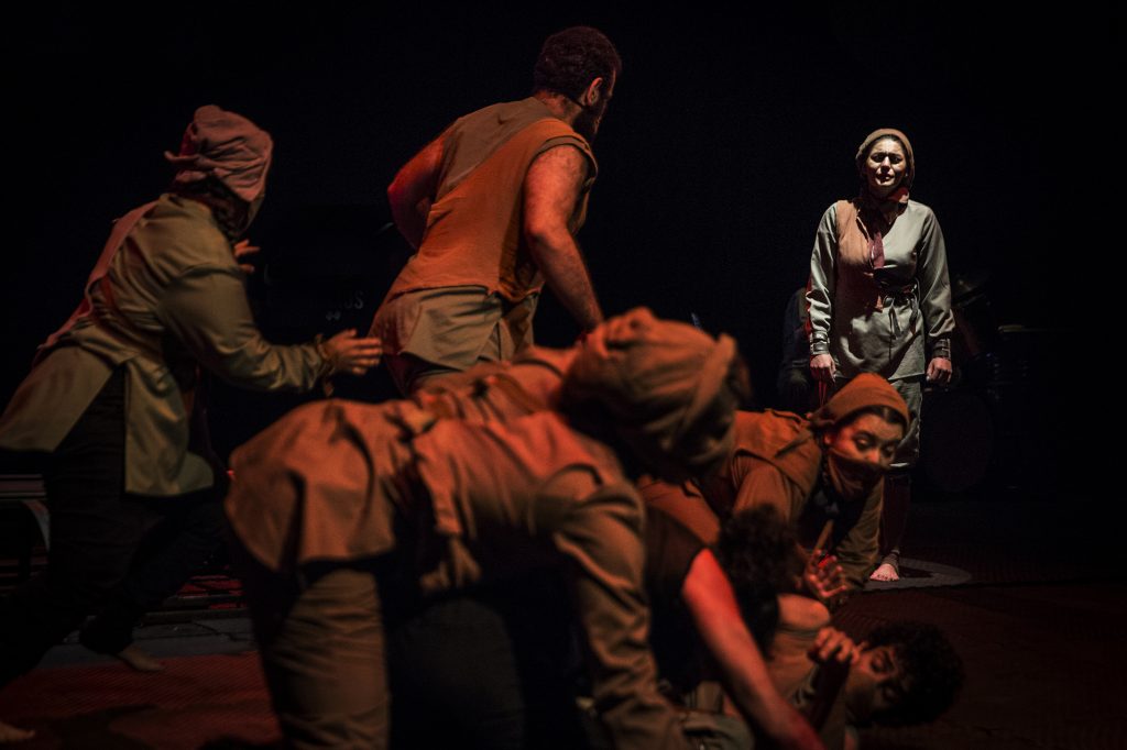 اجرای زنده و اکران آنلاین نمایش «کوریولانوس»