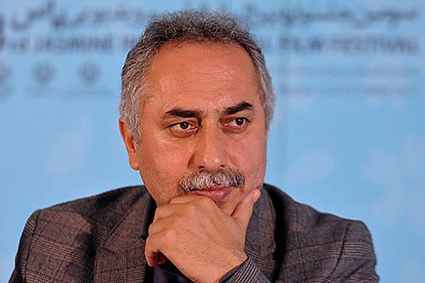 مدیریت در دوره های قبلی جشنواره تئاتر فجر فردیت محور بوده است