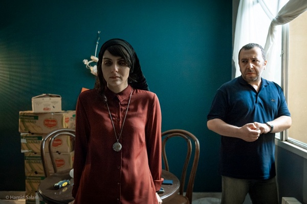 فیلمبرداری فیلم کوتاه «بیرون پشتِ در» به پایان رسید 