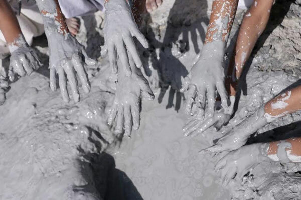 «بر سر خاک» از فردا به نمایش درمی آید/ فیلمی با موضوع محیط زیست