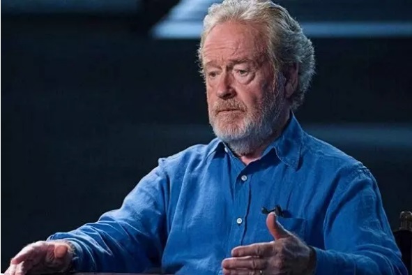 ریدلی اسکات شکست خود در گیشه را به گردن تلفن همراه جوانان انداخت!