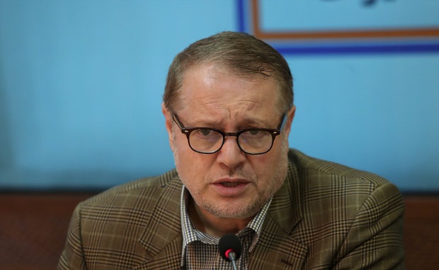 تصمیم‌گیری برای استفاده از ظرفیت ۱۰۰ درصدی تئاترها سریع تر باشد