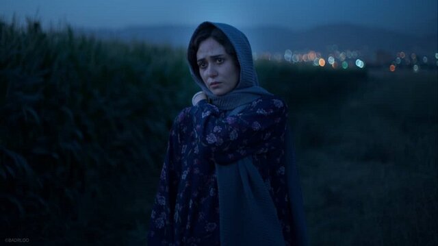  عکس‌هایی از پریناز ایزدیار و هوتن شکیبا در «ملاقات خصوصی»