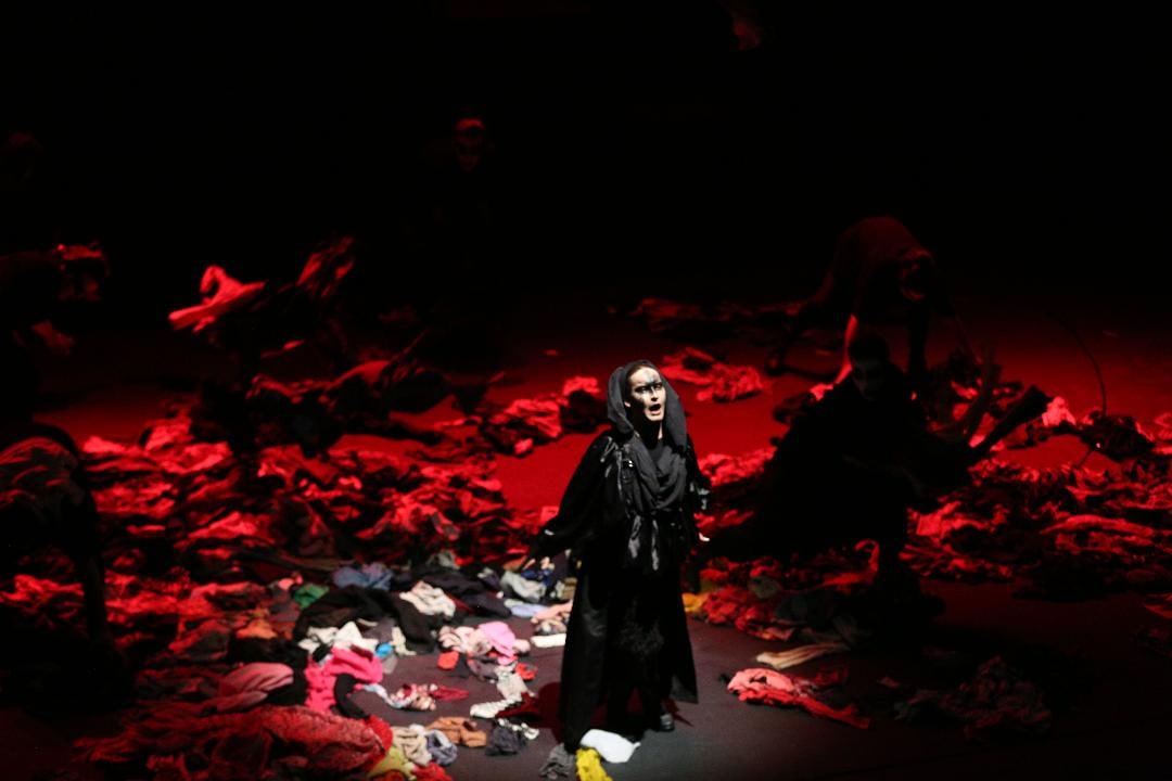 مروری بر احوا ل چهلمین جشنواره تئاتر فجر/ غروب در دریای غریب 