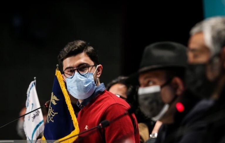 پرسش خبرنگاران بود که نشست‌های خبری را چالشی یا خنثی می‌کرد و نه مجری