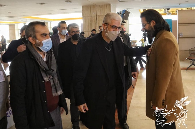 بالاخره دبیر به جشنواره آمد 