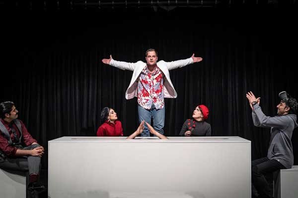 «تراس» یک فانتزی مینیمال است/ با سیلی صورت‌مان را سرخ نگه ‌داشتیم