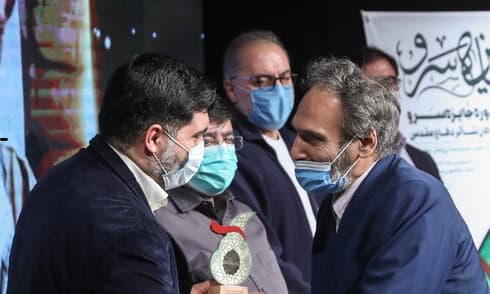 جهانگیر الماسی جایزه «سرو» گرفت