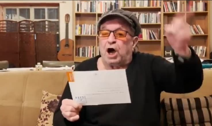 داریوش مهرجویی: در وزارت ارشاد به همراه دستیارانم تحصن می‌کنم