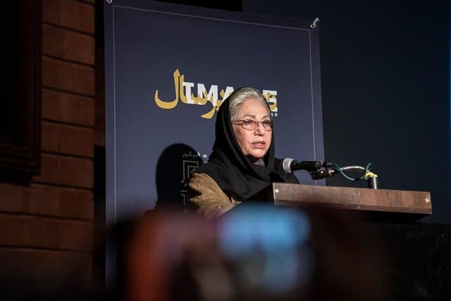 رخشان بنی اعتماد: 