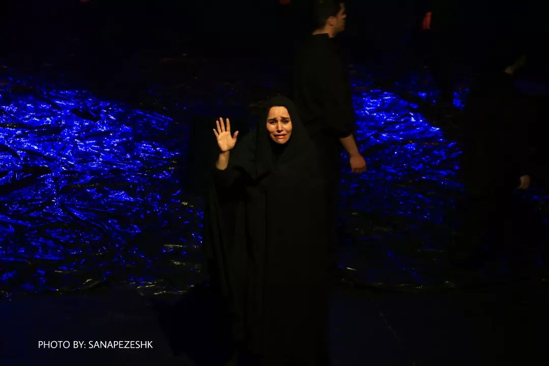 گزارش تصویری- نمایش «بی حسی موضعی» به کارگردانی فرهنگ روشنی