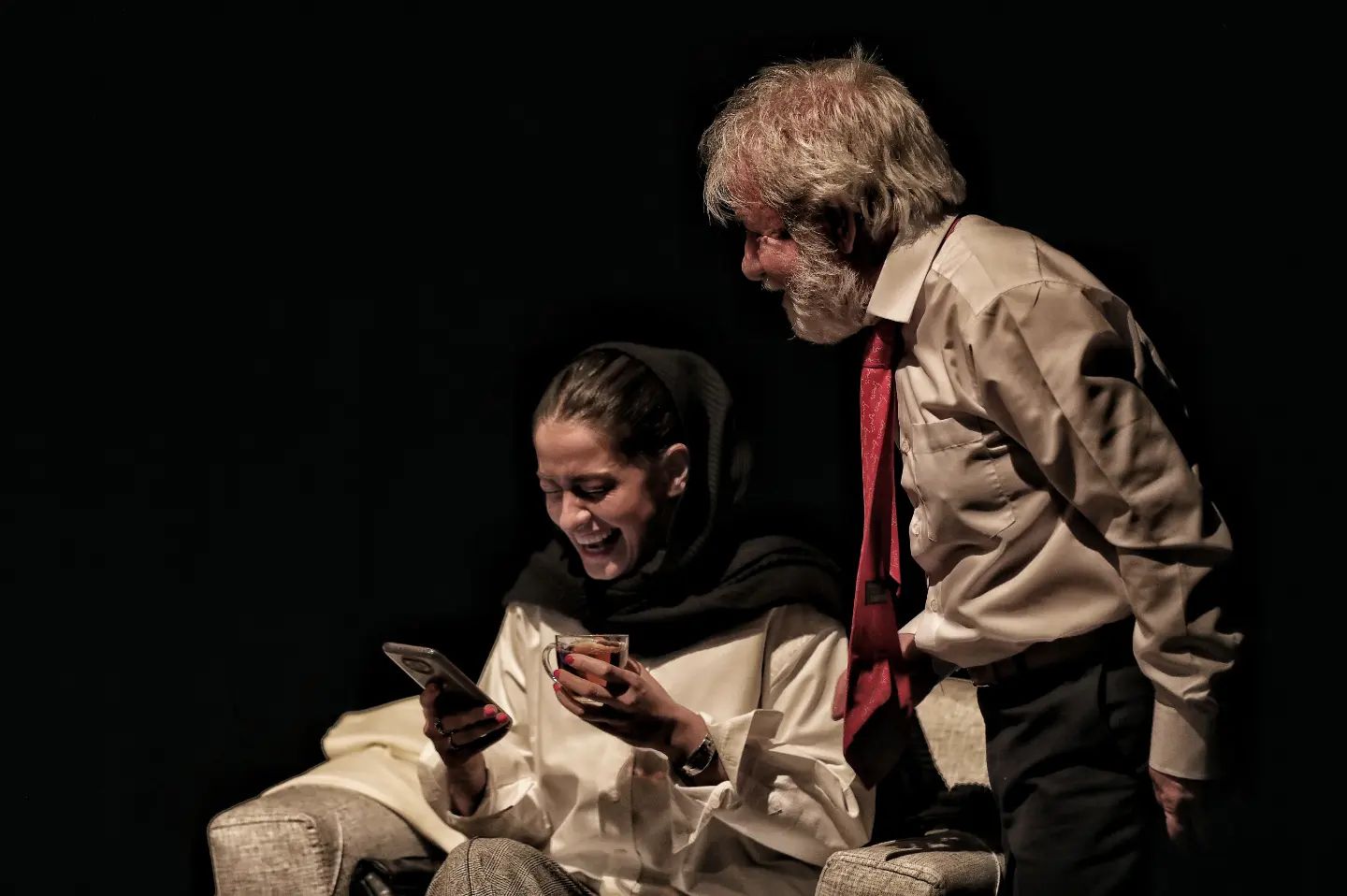 گزارش تصویری- نمایش «مستخدم» به کارگردانی سهند ‌خیرآبادی