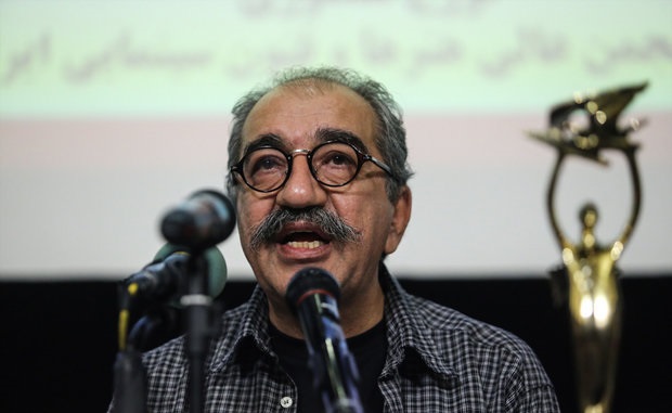 سینما را از سطح نازل فعلی دور کنیم