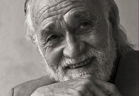  حسین ملکی در جوار خسرو شایگان آرام گرفت