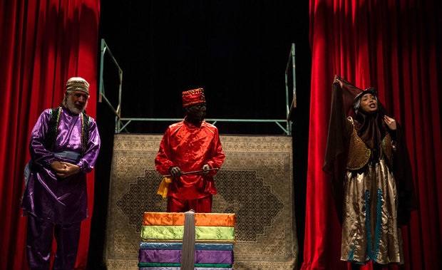 رد شائبه نژادپرستانه بودن حاجی فیروز/ علم برتر از سیاست‌ورزی است