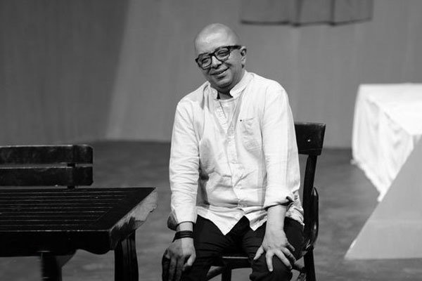 فرزین محدث «قصاف» را به صحنه می‌برد