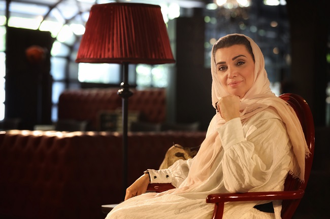  الهام پاوه‌ نژاد نمایش «لاموزیکا» را به صحنه می‌برد