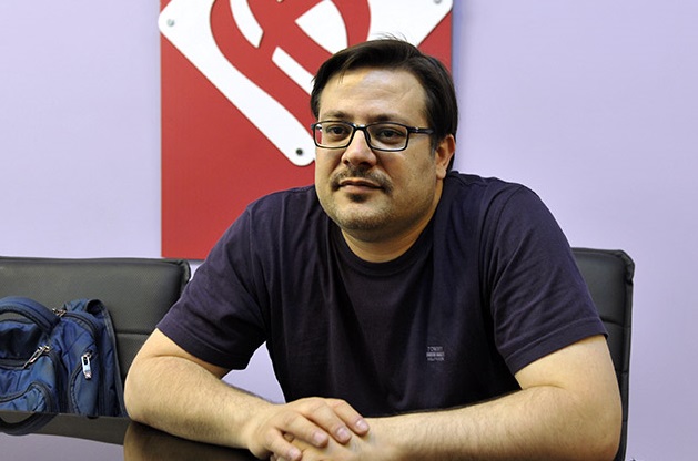 نگاهی به دو کتاب غلامحسین دولتآبادی/ لنگه کفشهایی در بیابان نگاهی به دو کتاب غلامحسین دولتآبادی/ لنگه کفشهایی در بیابان