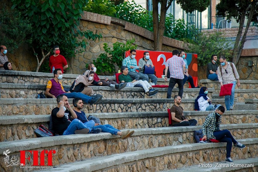 تصاویر- نمایش فیلم دختر لر در سالن روباز سینما کانون