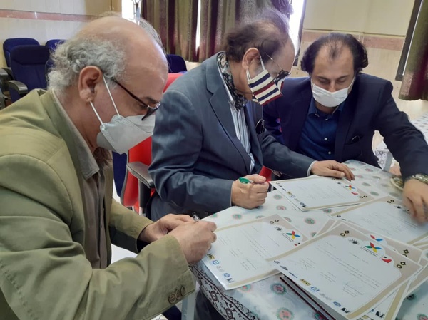 تئاترنوشت و نمایشنامه پژوهی در تاریخ تئاتر ایران گم شده است