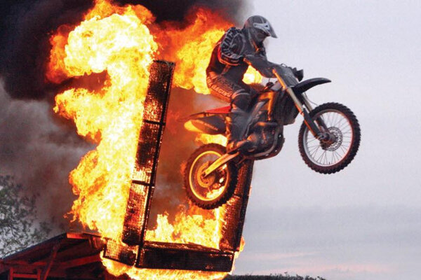 دستمزد بدلکاری در سینمای ایران قانونمند می‌شود