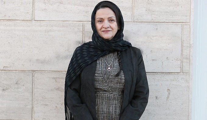 گلاب آدینه با «بانوی محبوب من» روی صحنه می آید