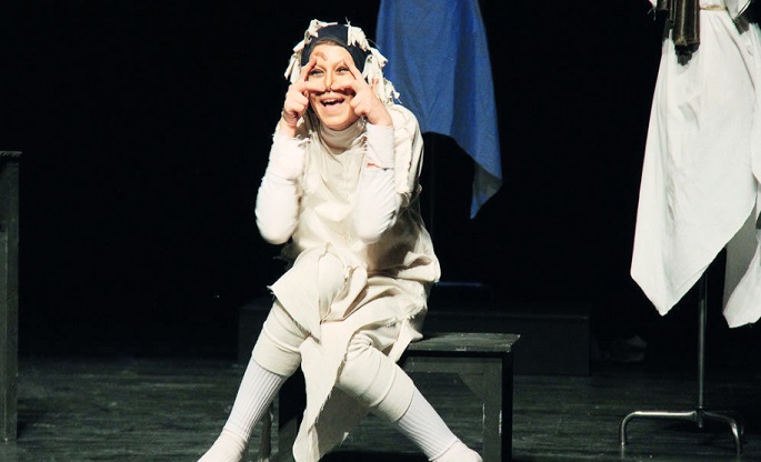 در باب بینسبتی «جشنواره تئاتر دانشگاهی» با دانشگاه / بیانیهخوانی و آتراكسیون میبینیم نه اجرا  در باب بینسبتی «جشنواره تئاتر دانشگاهی» با دانشگاه / بیانیهخوانی و آتراكسیون میبینیم نه اجرا